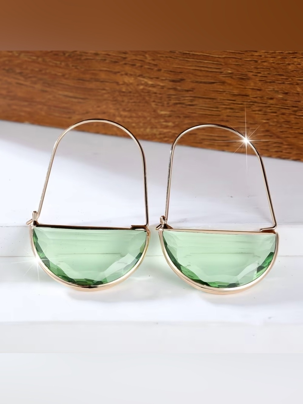 NEW! Luxury Gold Hoop Earrings with Light Green Faceted Stone. A5-182 - Picture 1 of 4